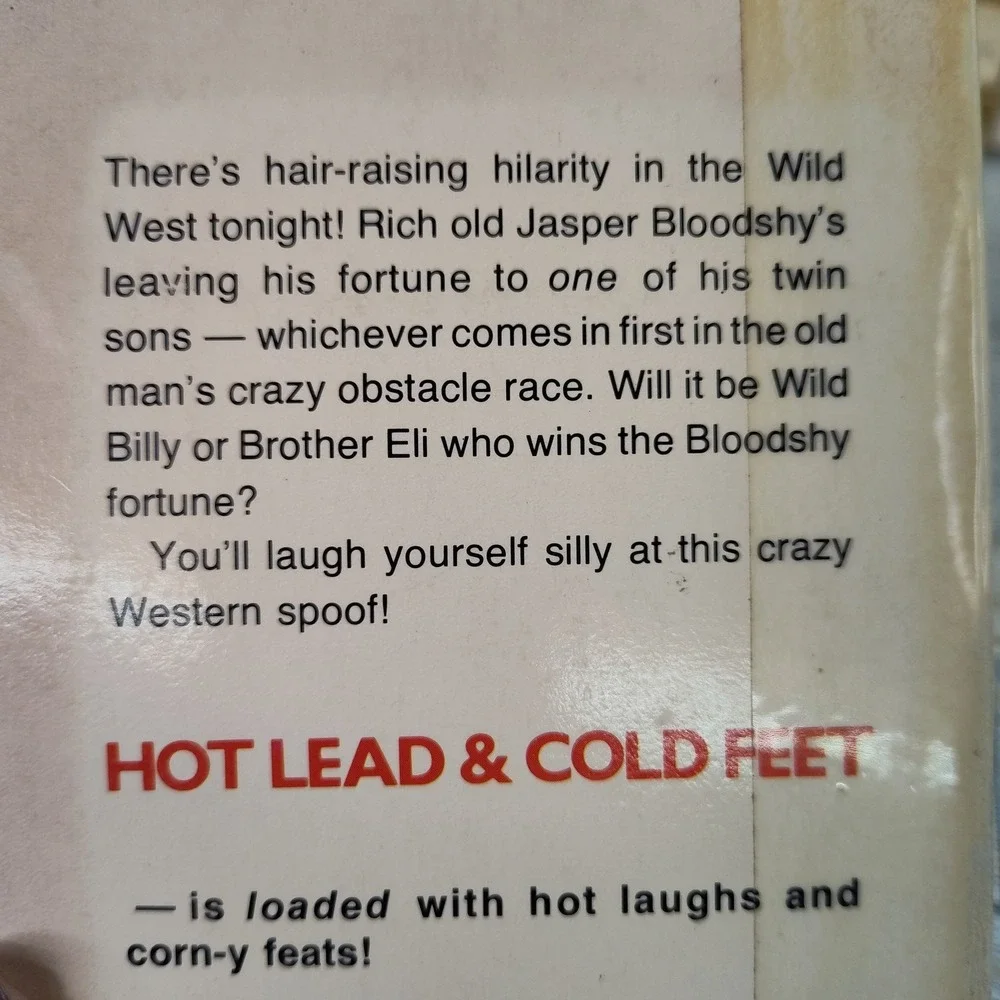 HOT LEAD‎ AND COLD FEET Walt Disney Paperback Based on Movie 1978 1st Edition
